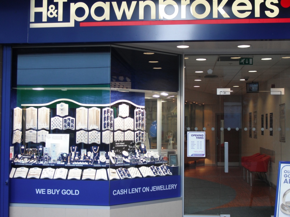 H&T Pawnbrokers 06