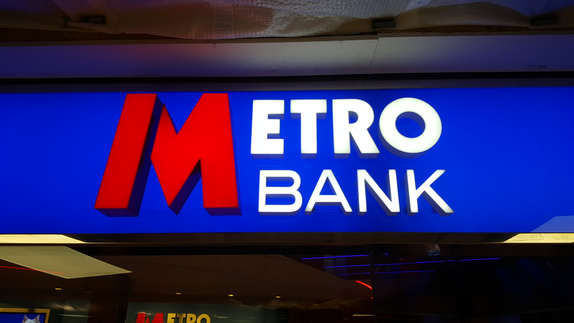Metro Bank 02