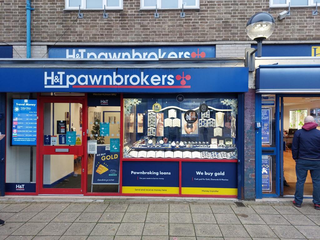H&T Pawnbrokers 02
